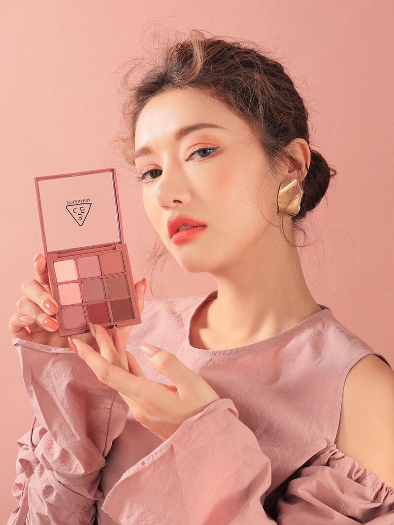 Bảng Phấn Mắt 3Ce 9 Ô Multi Eye Color Palette #Overtake