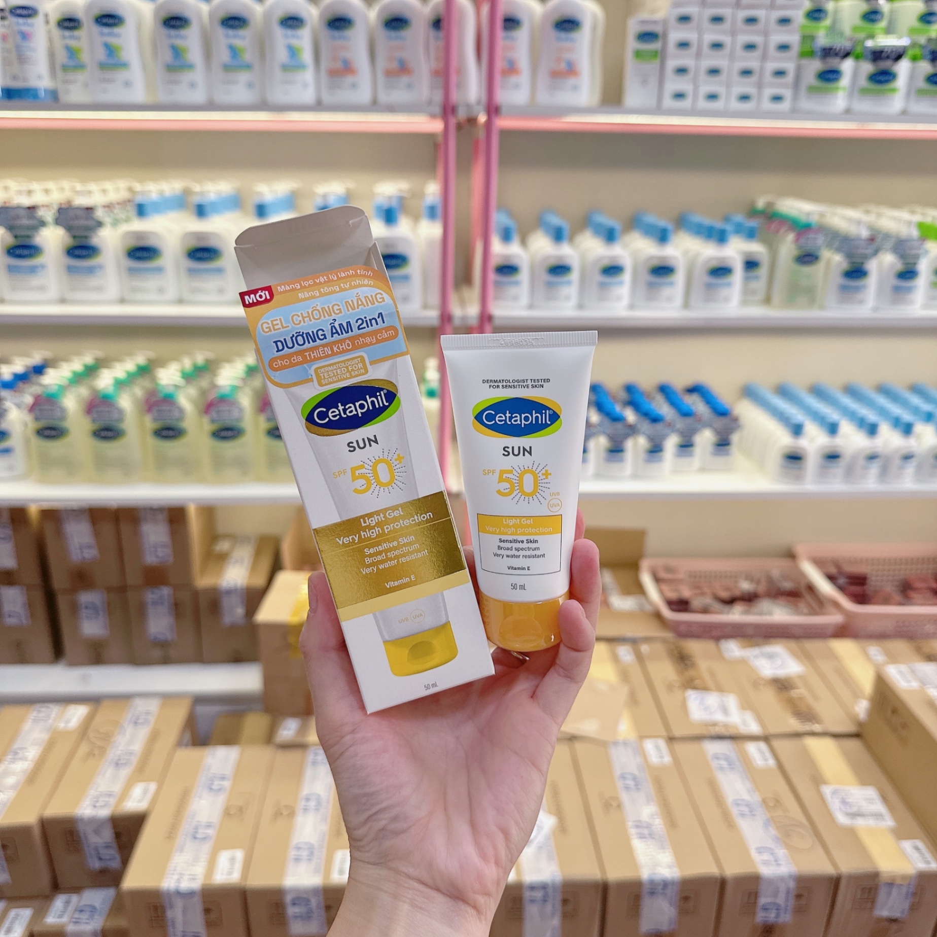 Gel chống nắng dịu lành cho da thiên khô nhạy cảm CETAPHIL SUN SPF 50+ Light Gel 50ml