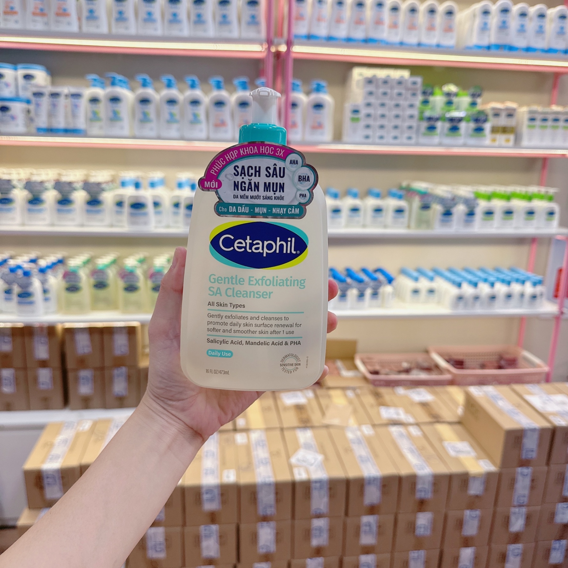 Gel rửa mặt CETAPHIL Gentle Exfoliating SA Cleanser All Skin Types cho da thiên dầu, dễ mụn, nhạy cảm 473ml