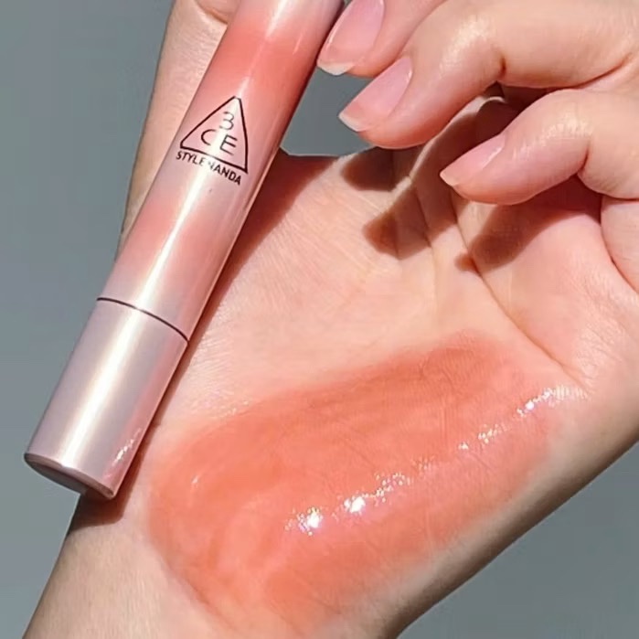 Son Dưỡng Có Màu 3CE Shine Reflector 1.7g #Milky Shadow