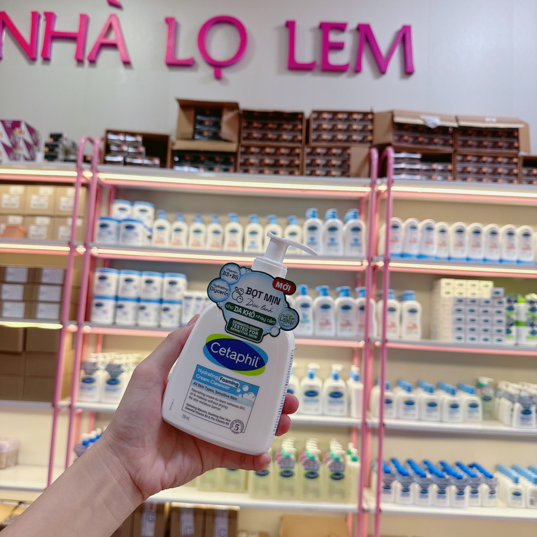 Sữa rửa mặt tạo bọt mịn dịu lành CETAPHIL HYDRATING FOAMING CREAM CLEANSER cho da thường đến da khô da nhạy cảm 236ml
