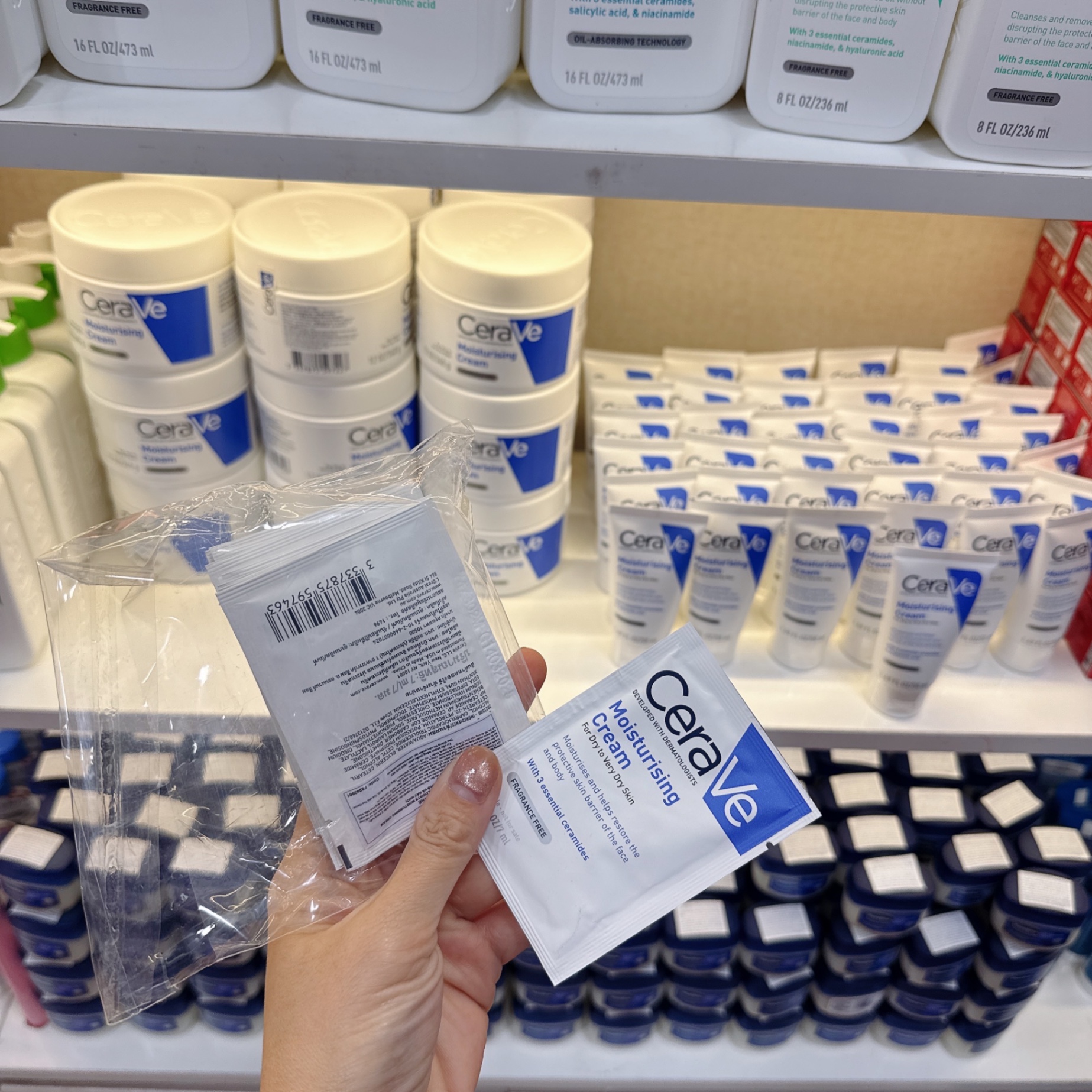 Kem Dưỡng Ẩm Cerave Developed With Dermatologists Moisturising Cream 50ML