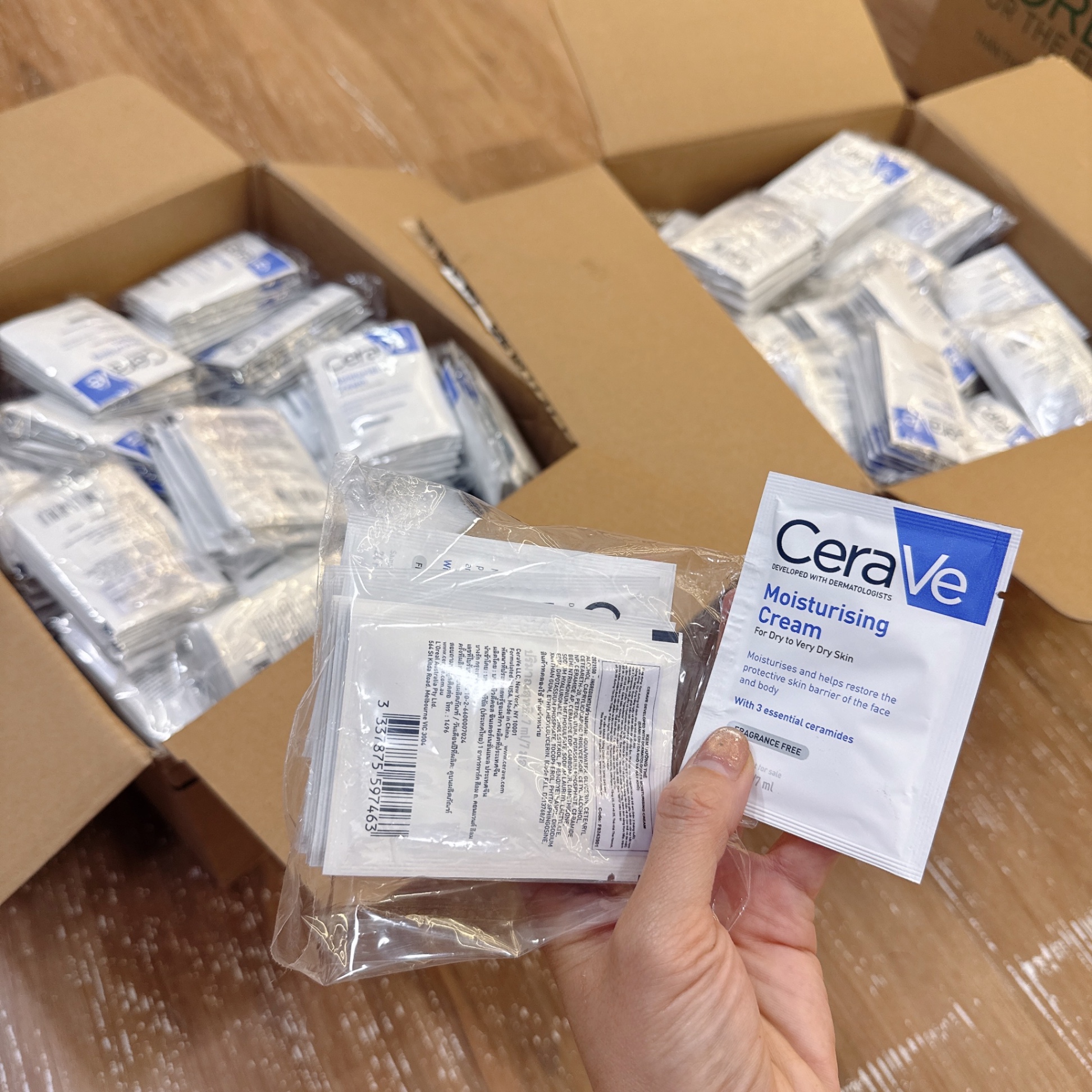 Kem Dưỡng Ẩm Cerave Developed With Dermatologists Moisturising Cream 50ML