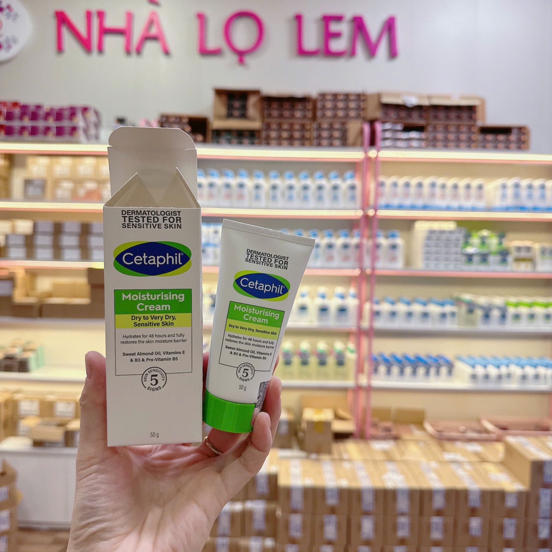 Kem dưỡng ẩm CETAPHIL MOISTURISING CREAM dry to very dry, Sensitive skin cho da khô đến rất khô, nhạy cảm 50ml