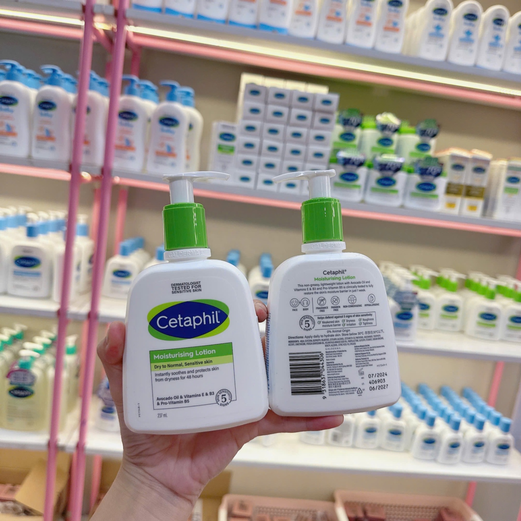 Kem dưỡng ẩm CETAPHIL MOISTURISING CREAM dry to very dry, Sensitive skin cho da khô đến rất khô, nhạy cảm 237ml
