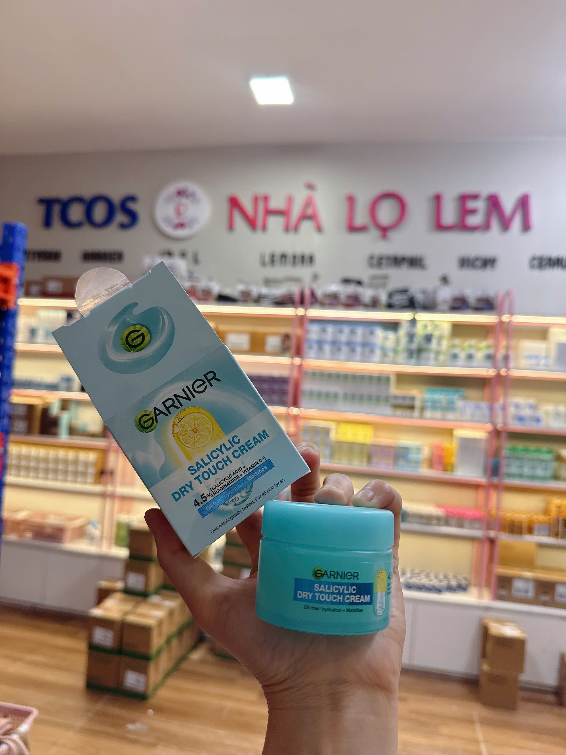 Kem Dưỡng Garnier SALICYLIC Dry Touch Cream 30ml #Vỏ XANH