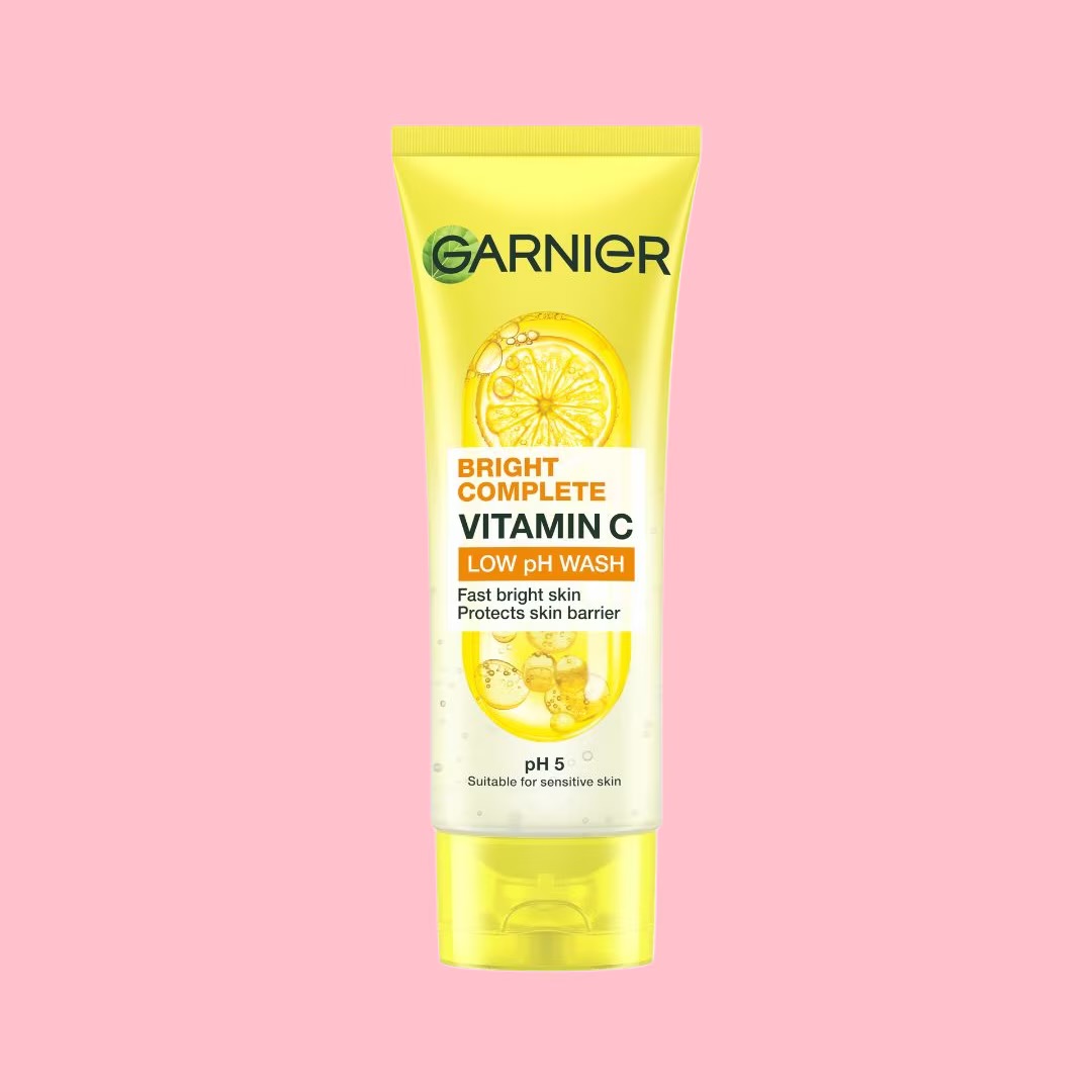 Sữa Rửa Mặt Garnier Bright Complete Vitamin C Low pH Wash 100ml - Vỏ Vàng