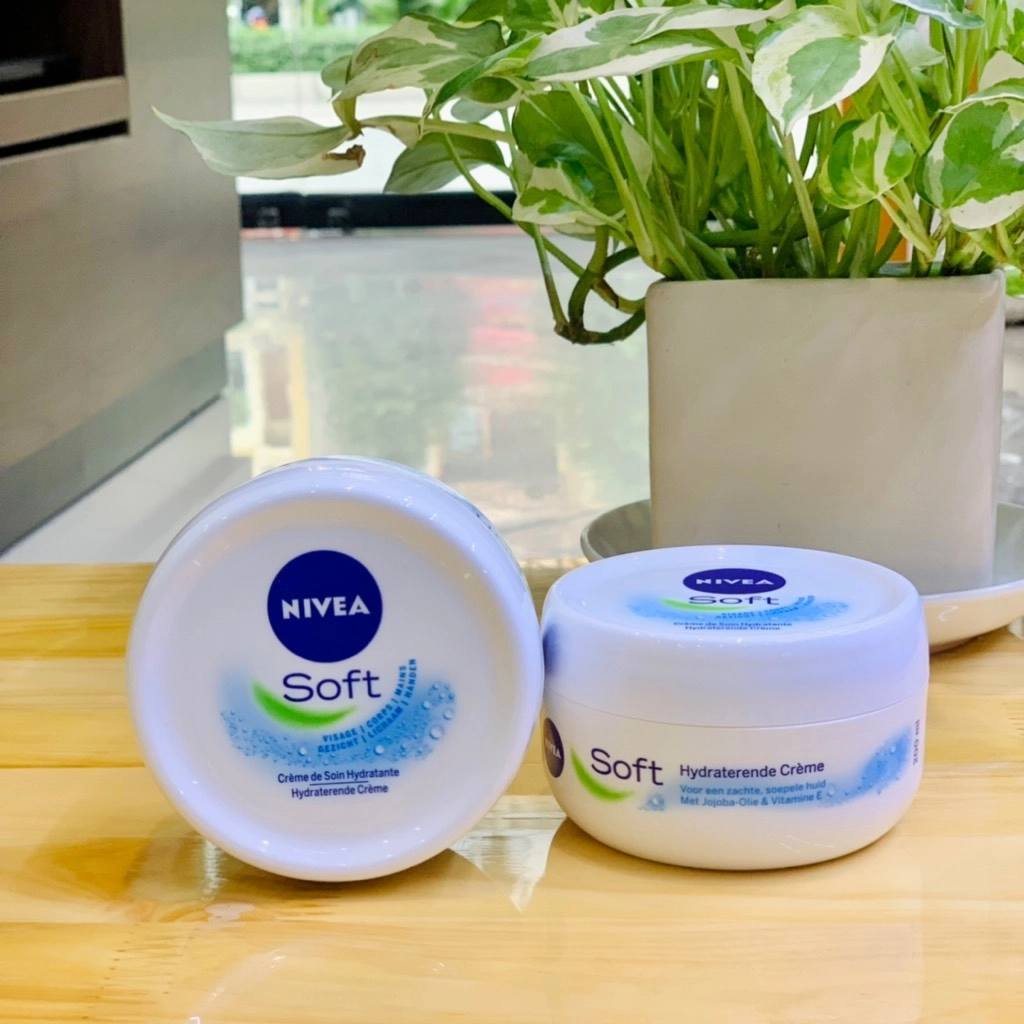 KEM DƯỠNG NIVEA SOFT 200ML