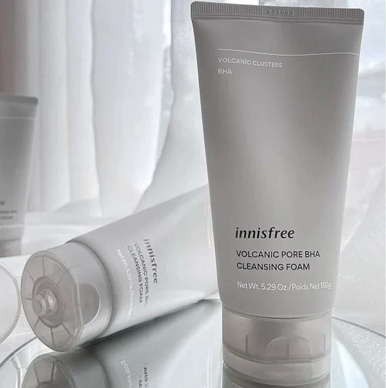 Sữa rửa mặt Innisfree Jeju Volcanic Pore Cleansing Foam