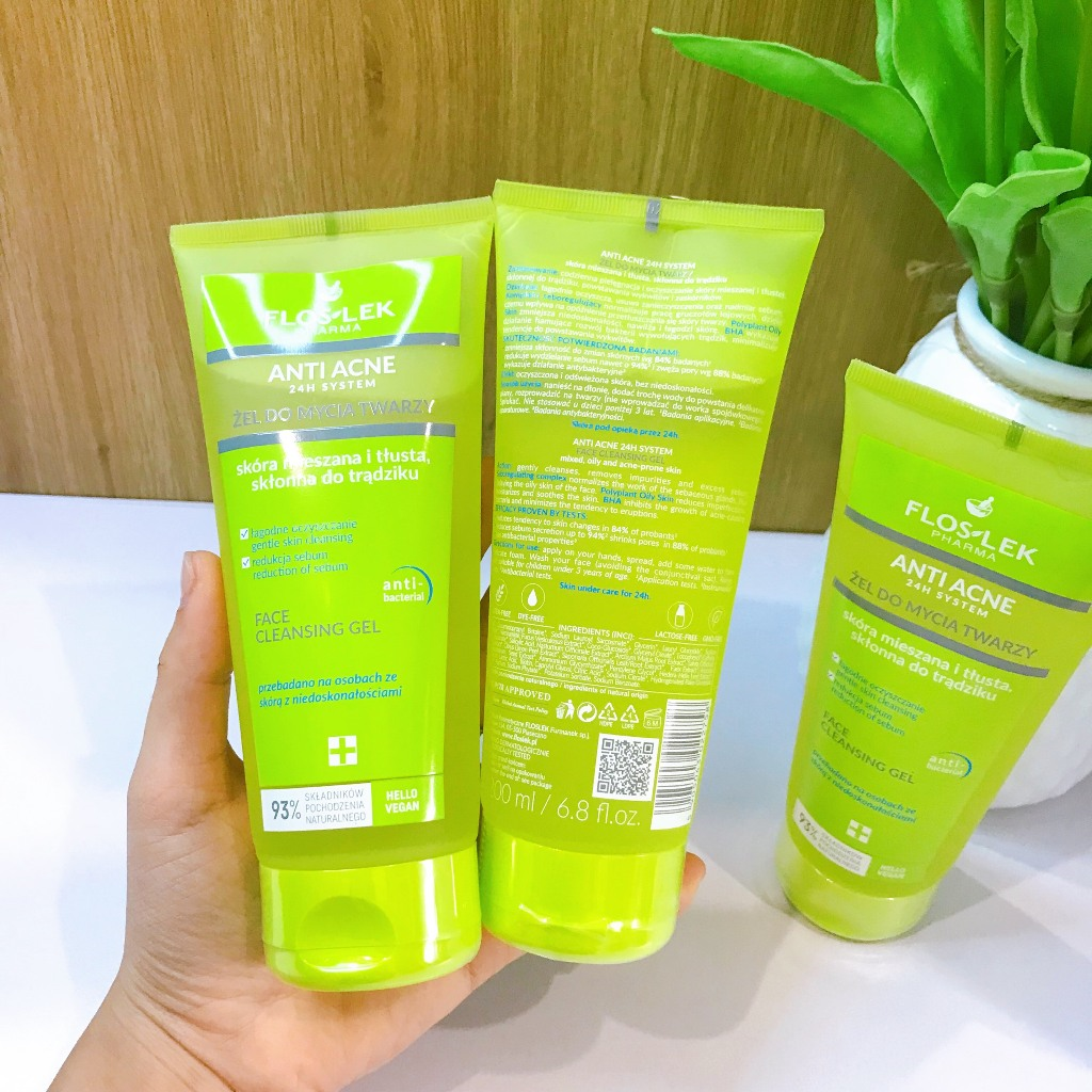 Sữa rửa mặt Flos lek Pharma Antibacterial Face Cleansing Gel