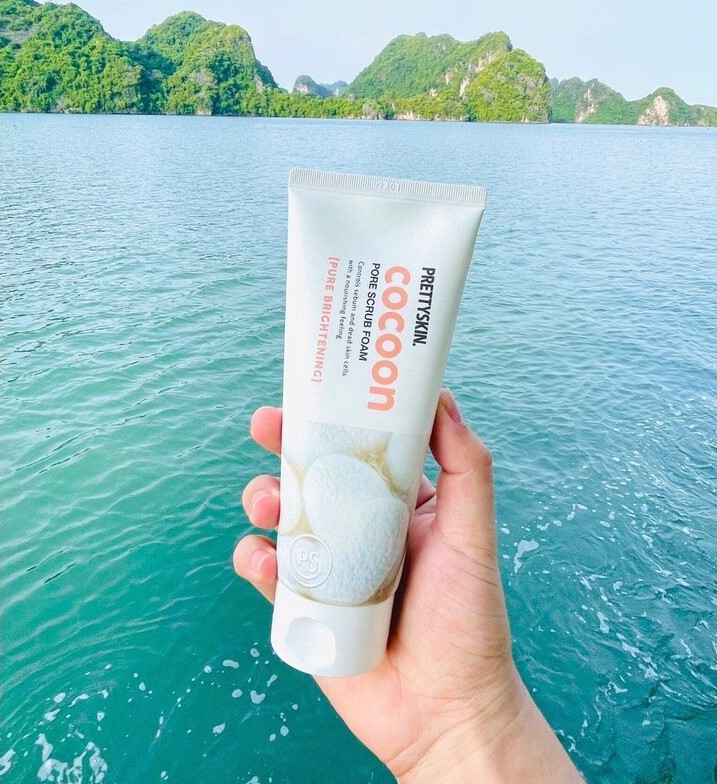 Sữa rửa mặt tẩy da chết PRETTYSKIN Cocoon