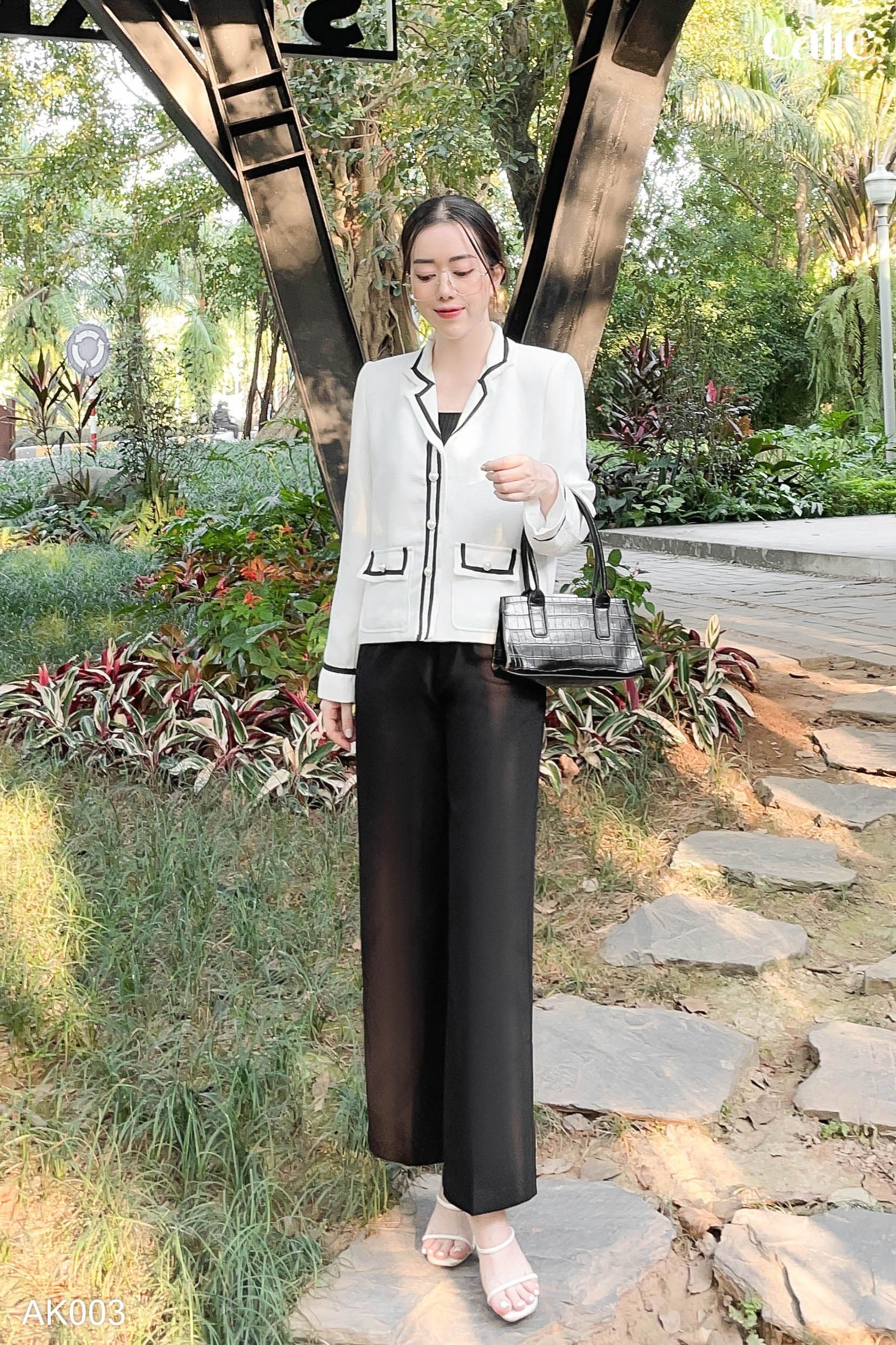 Áo khoác tweed cổ vest sang chảnh