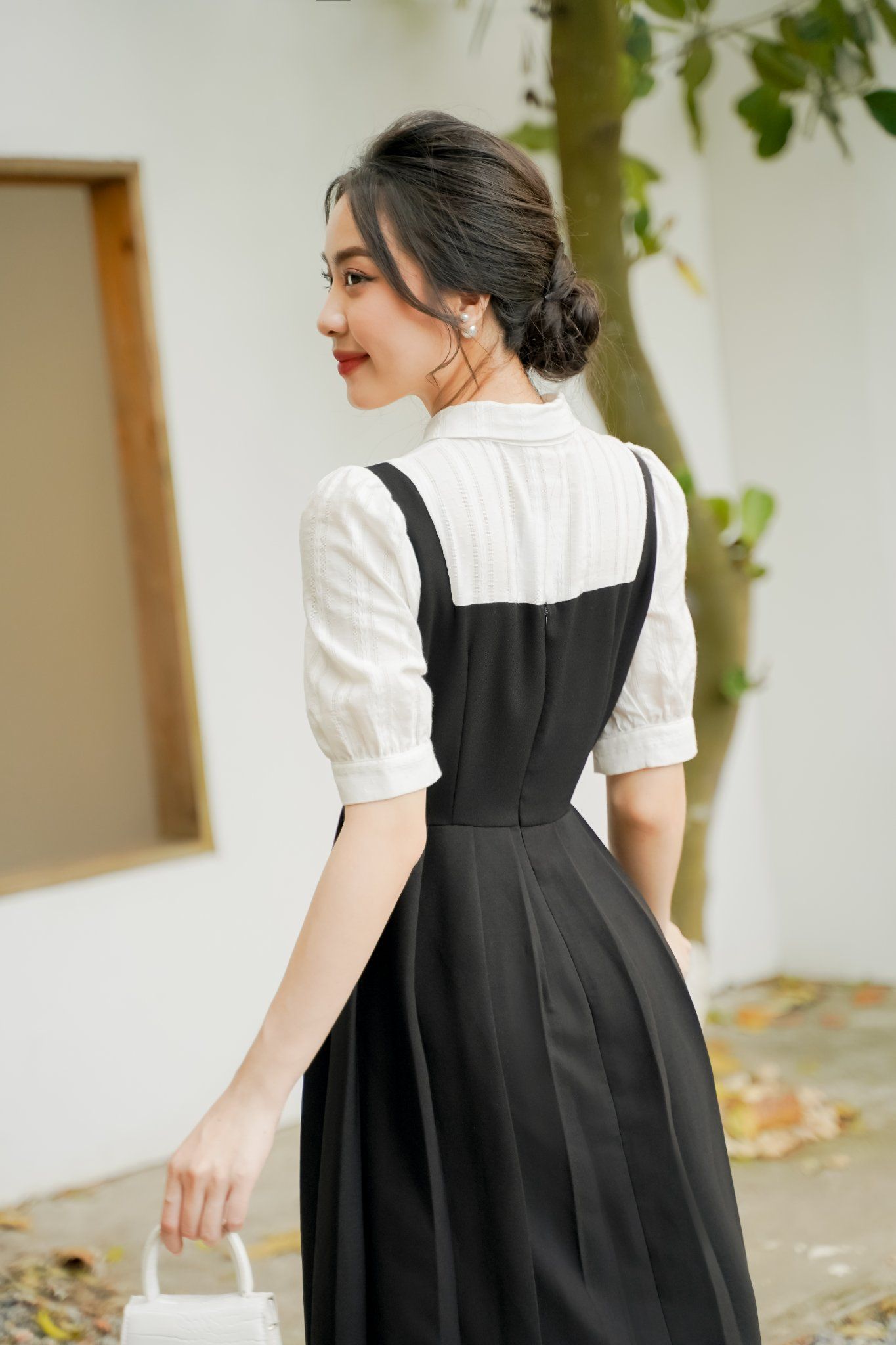 Váy midi cổ vest xếp ly thanh lịch 2