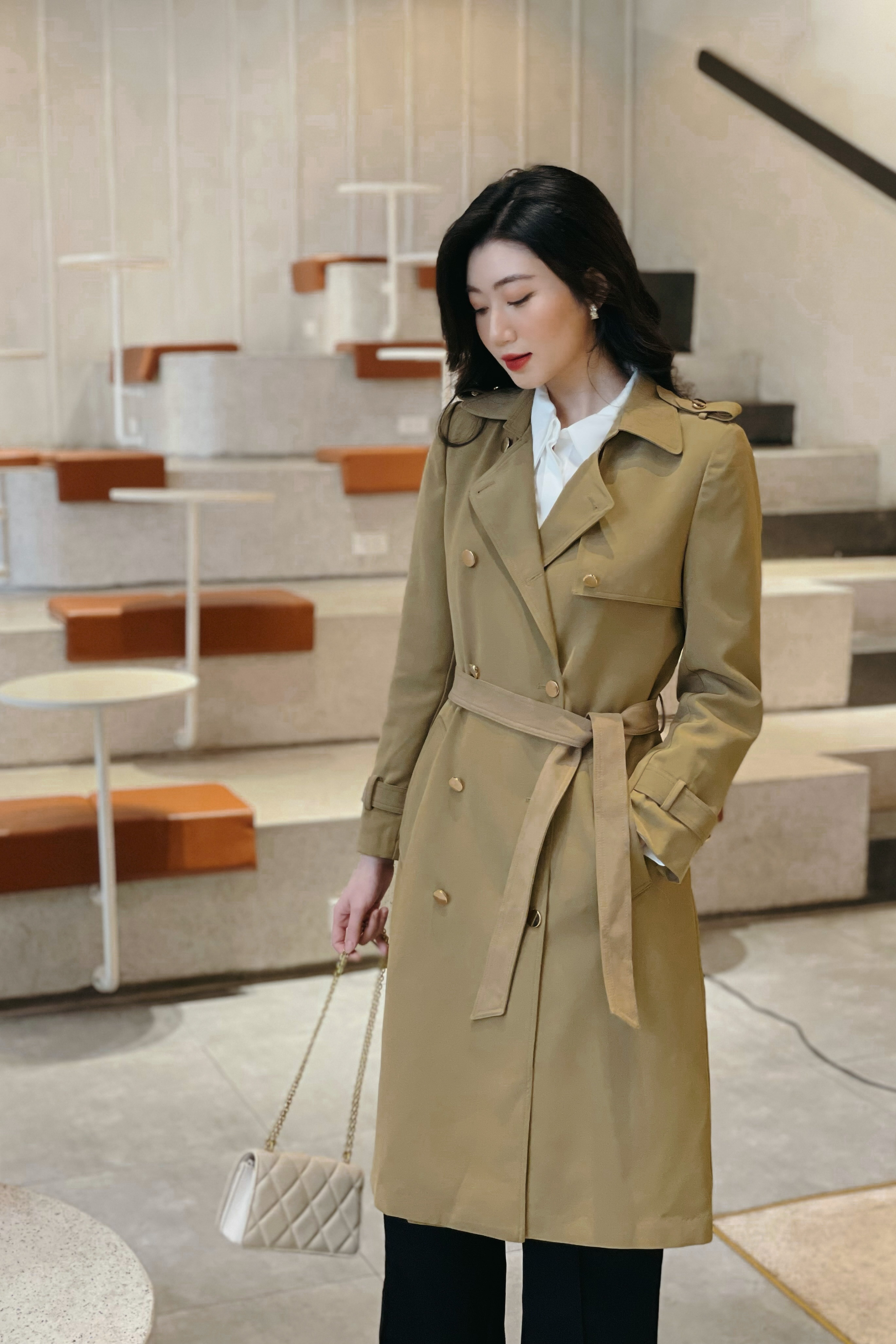 Áo trenchcoat dáng dài thanh lịch