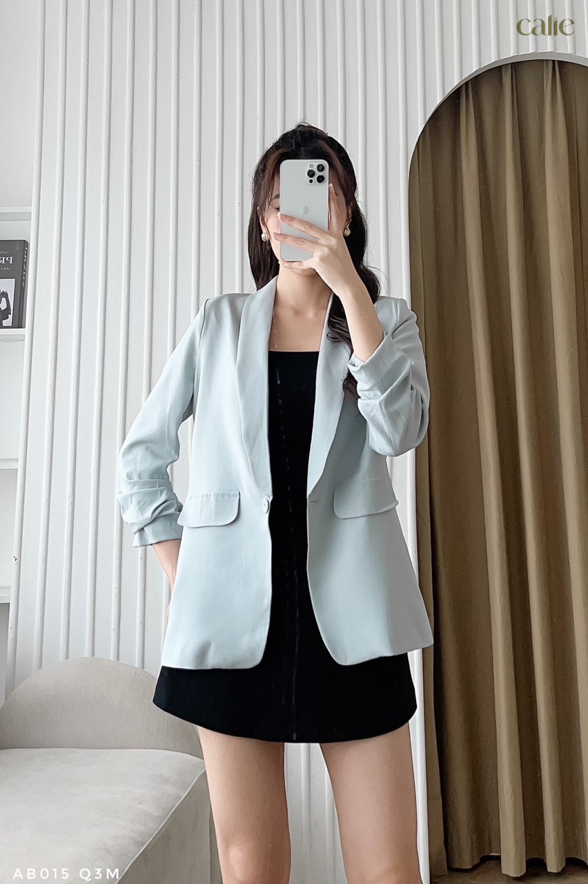 Áo blazer tay cách điệu thanh lịch