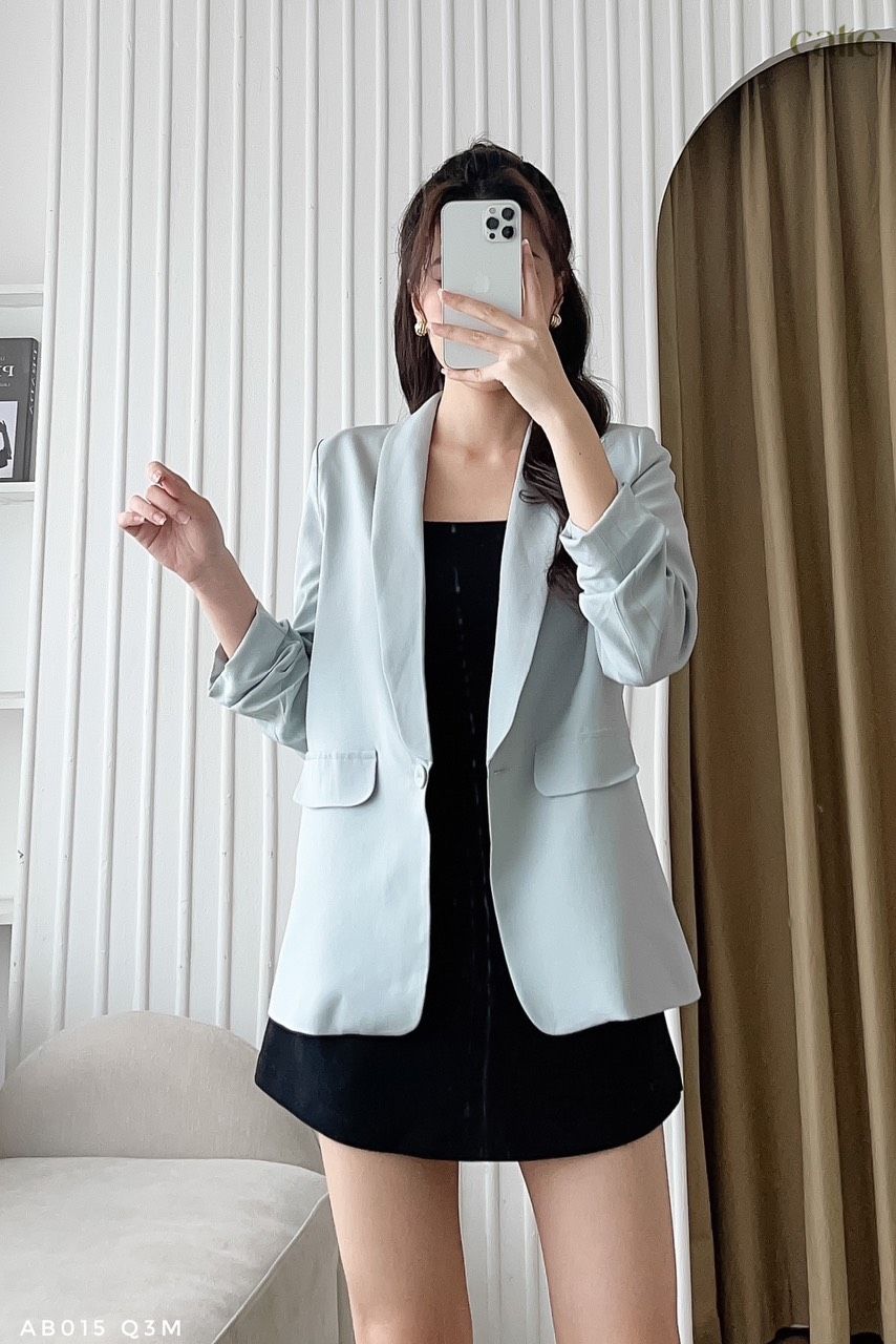 Áo blazer tay cách điệu thanh lịch