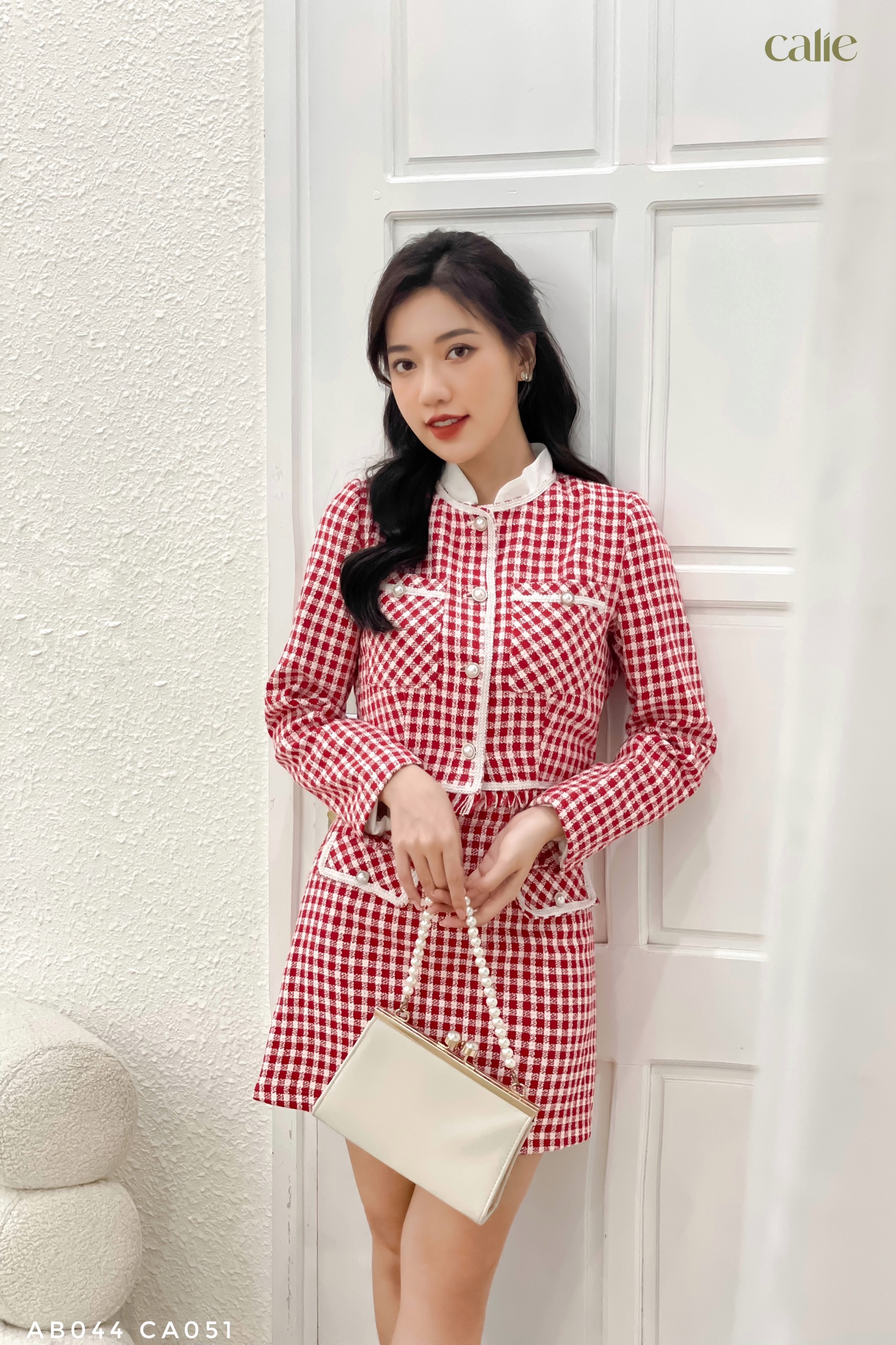 Áo blazer cổ tròn phối dây tweed sang chảnh