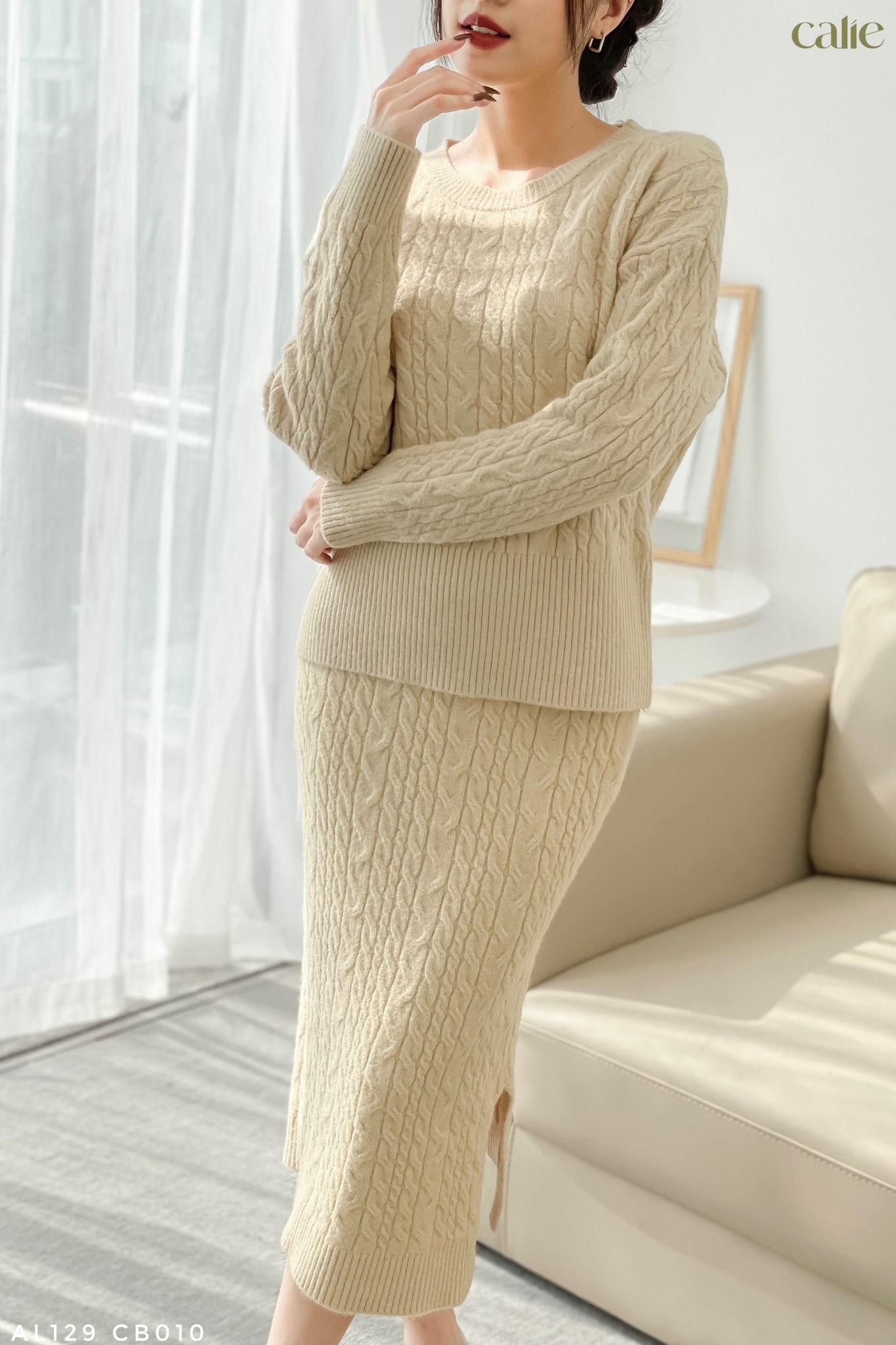 Chân váy ngắn chất liệu dạ len dáng chữ A BJN92550 - PANTIO – Thời trang  Pantio