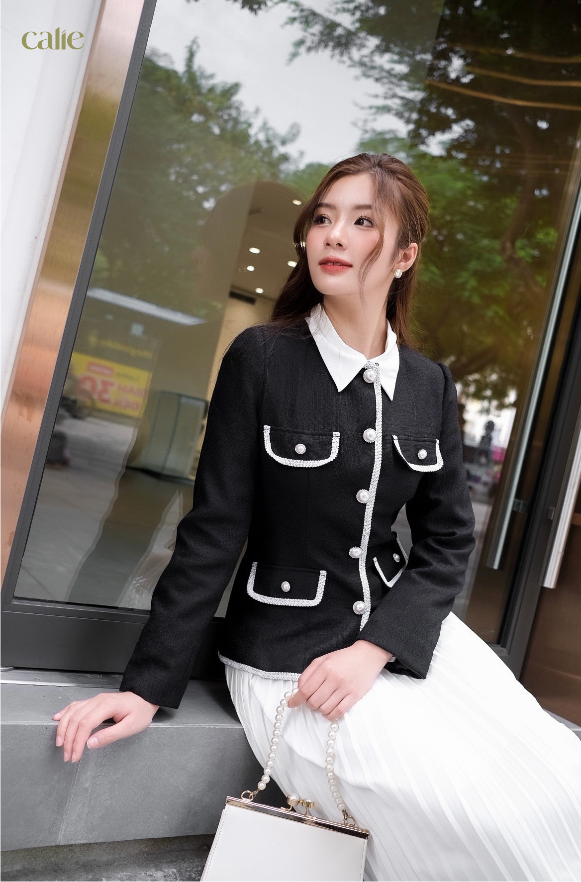 Áo blazer cách điệu phối dây tweed sang chảnh