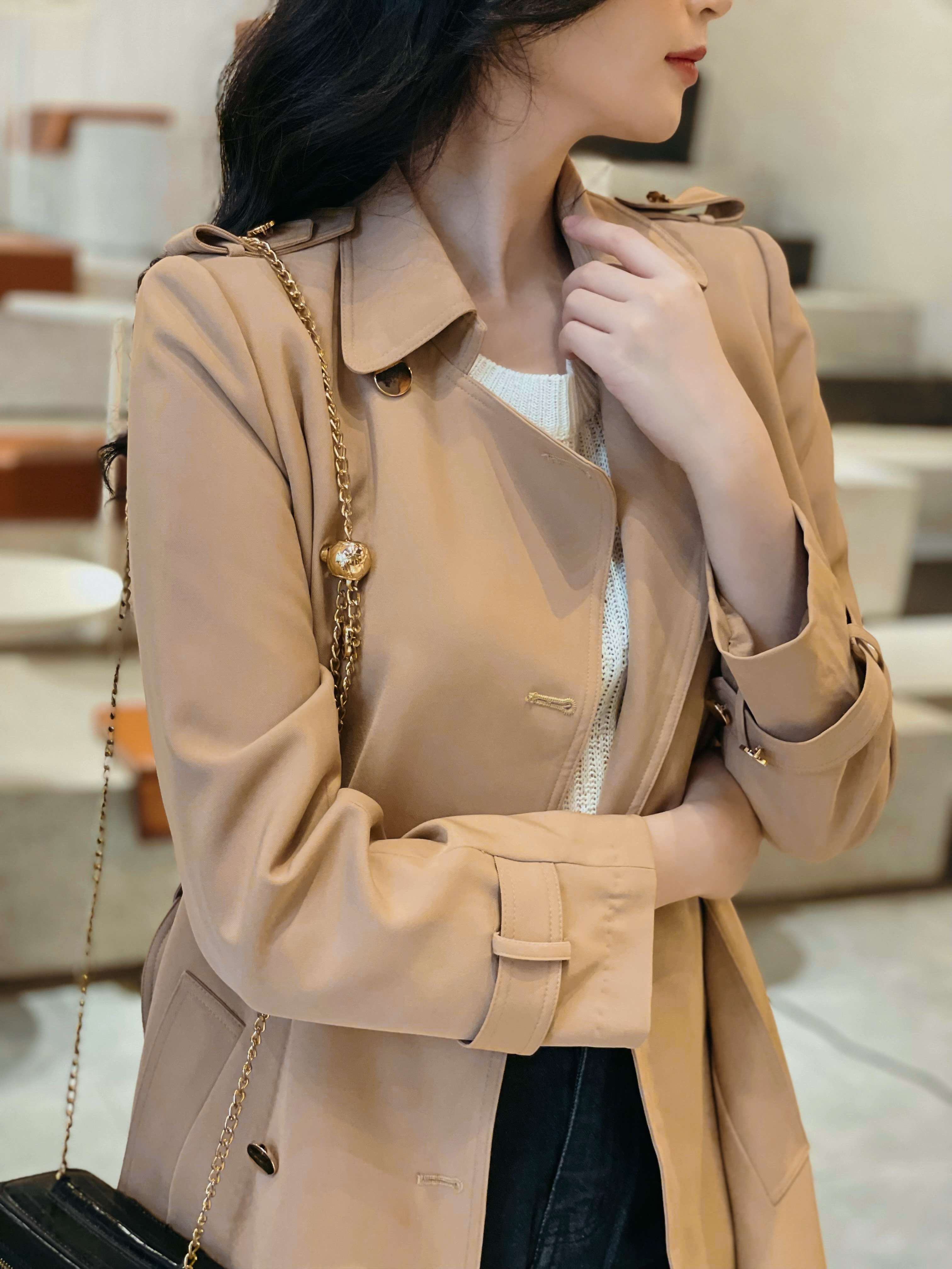 Áo trenchcoat dáng dài thanh lịch