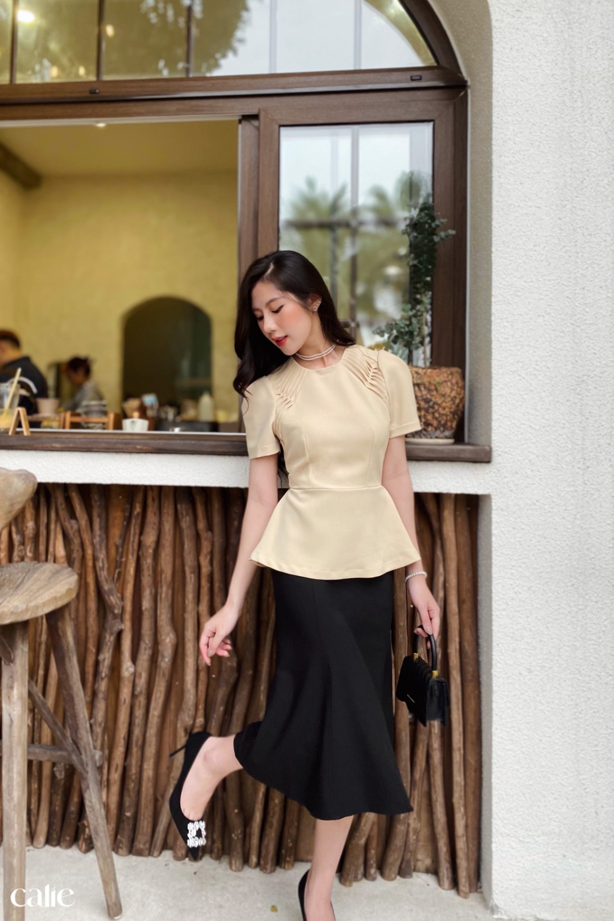 Áo peplum phối xếp ly cách điệu tiểu thư