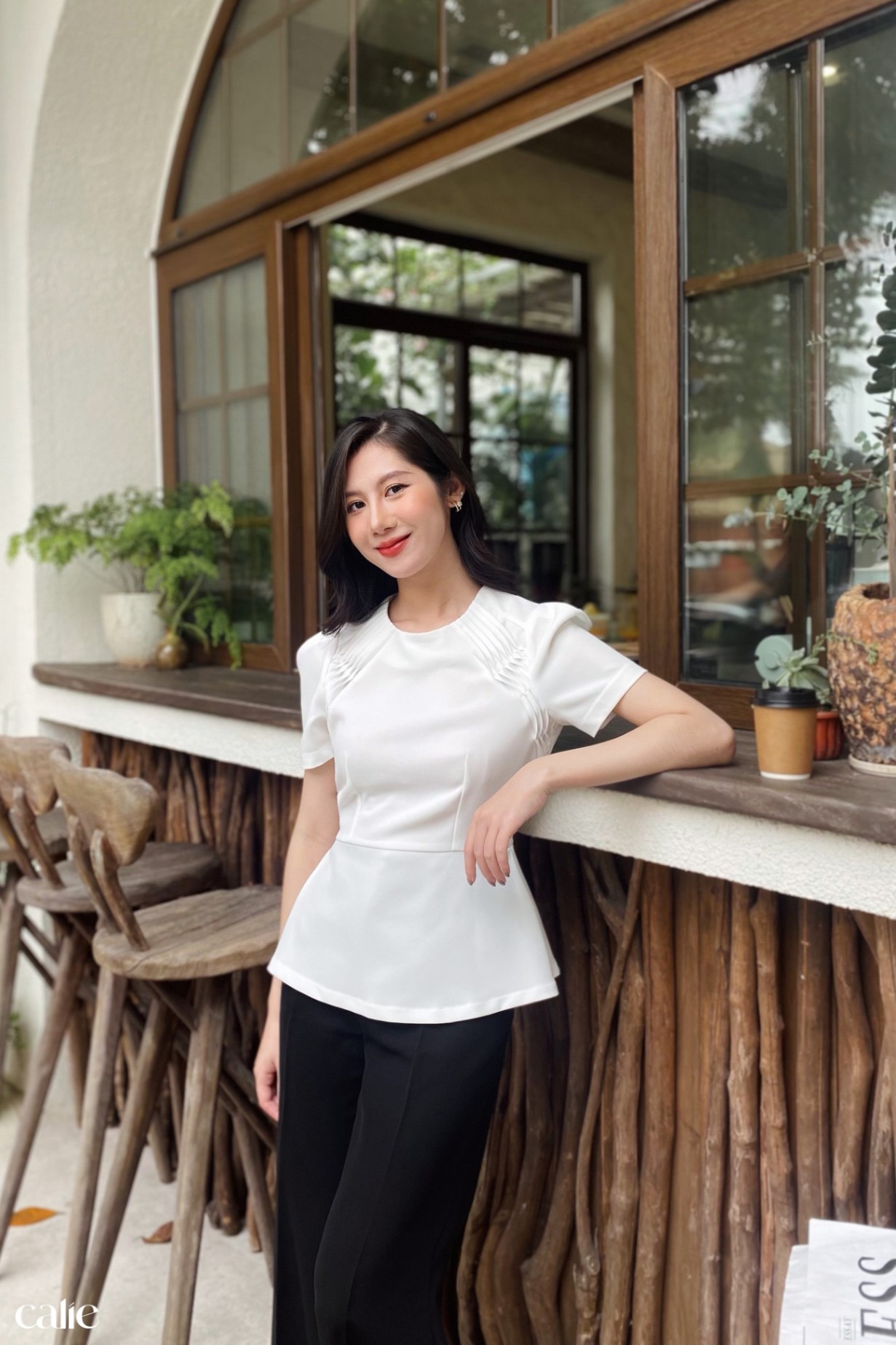 Áo peplum phối xếp ly cách điệu tiểu thư