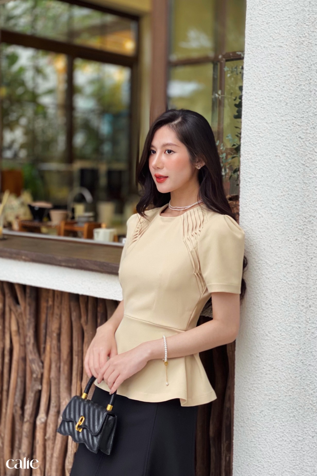 Áo peplum phối xếp ly cách điệu tiểu thư