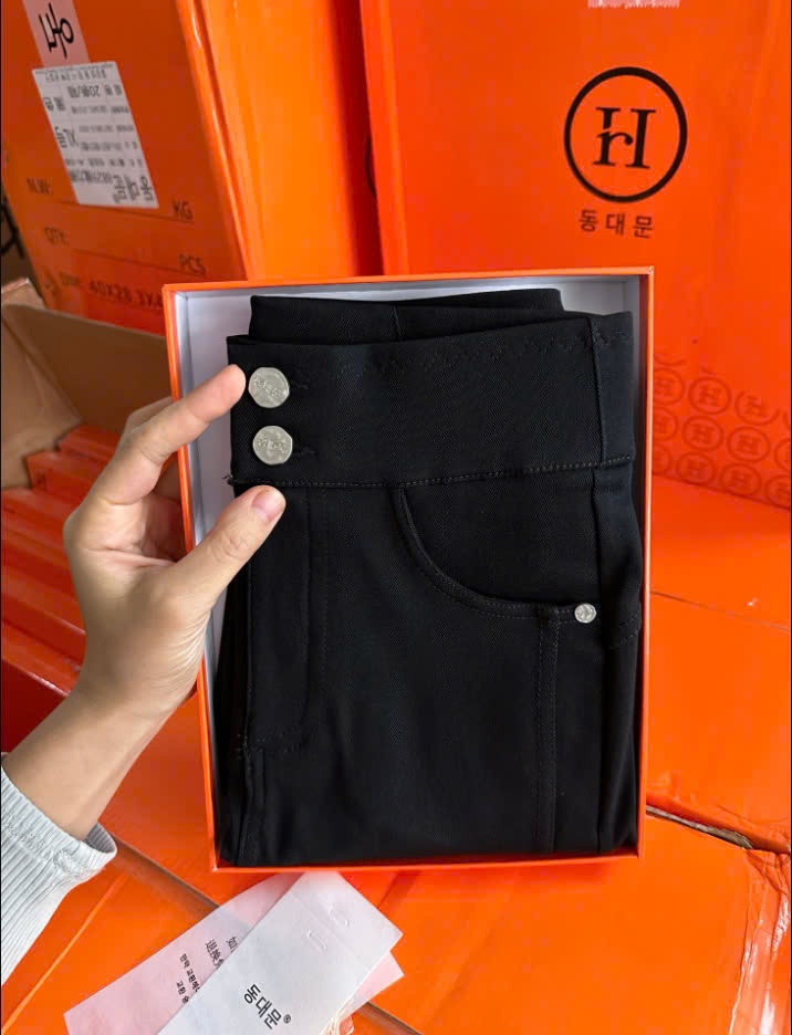 QUẦN TREGGING CHỮ H SIÊU HOT