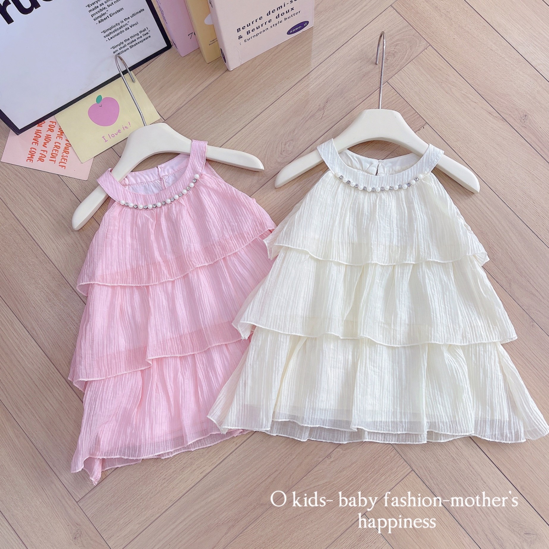 OVY17 - VÁY CỔ YẾM ĐÍNH ĐÁ XẾP TẦNG