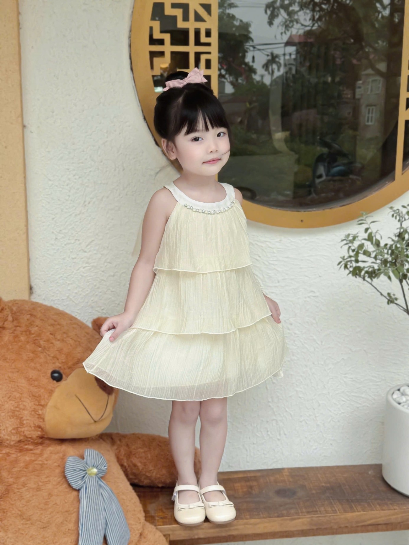 OVY17 - VÁY CỔ YẾM ĐÍNH ĐÁ XẾP TẦNG