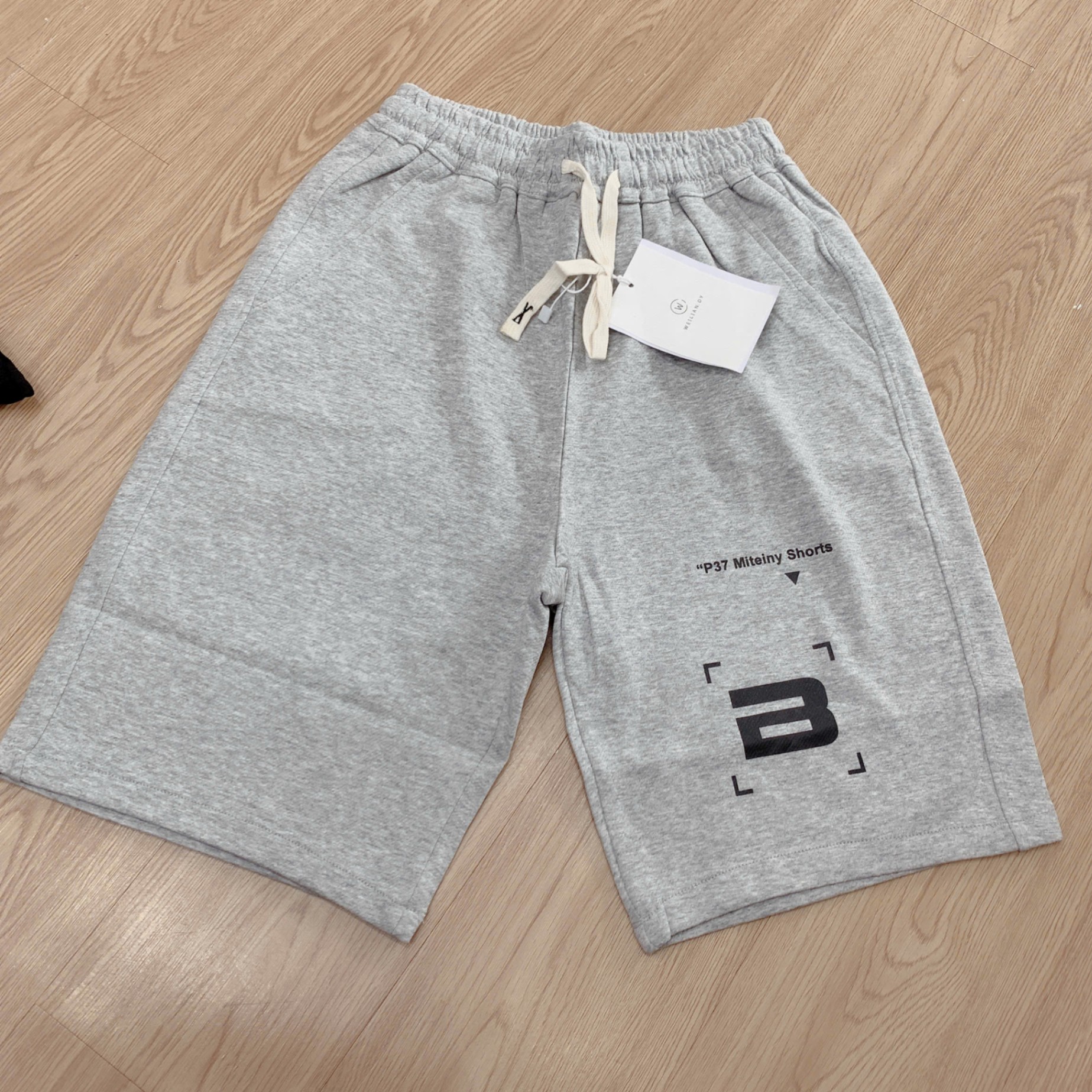 Y - 302 quần ngố ghi P37 Miteiny shorts