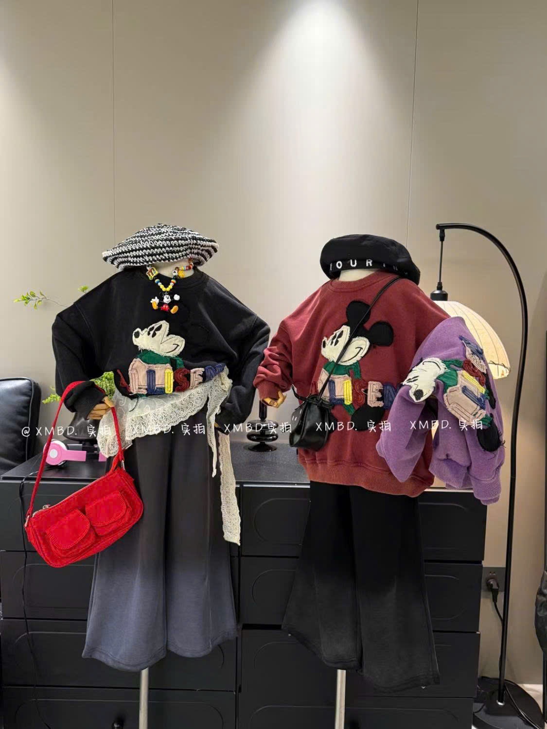 3WY46 - áo nỉ mickey ALLISEN