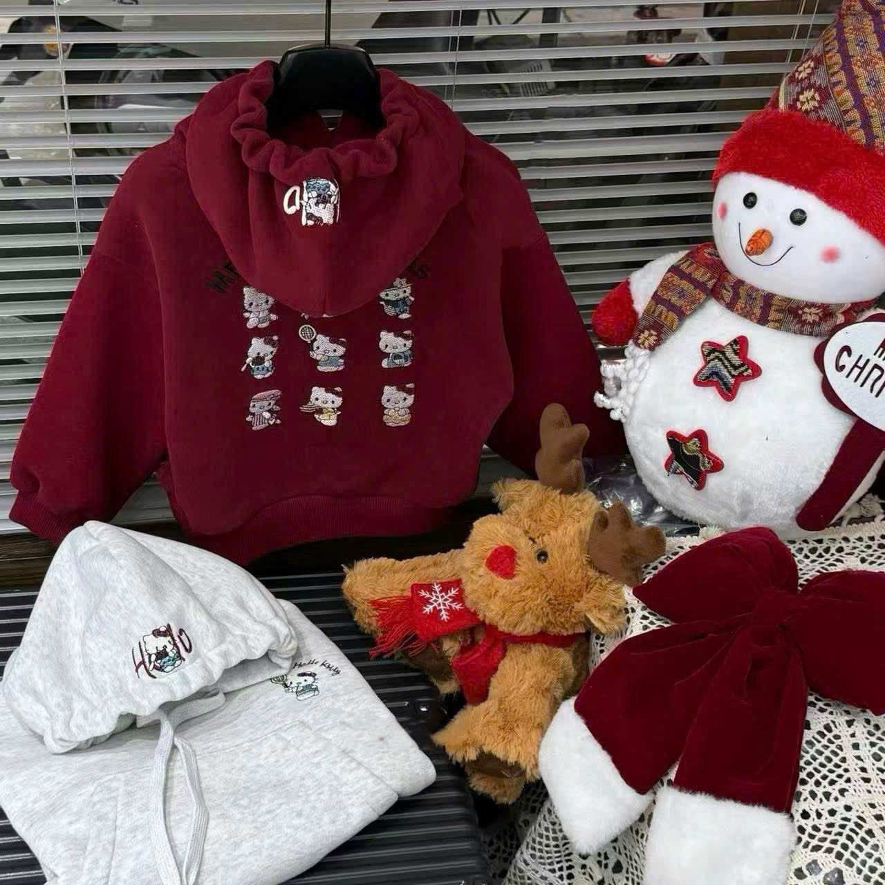 8780 - áo hoodie nhiều hình hello kitty