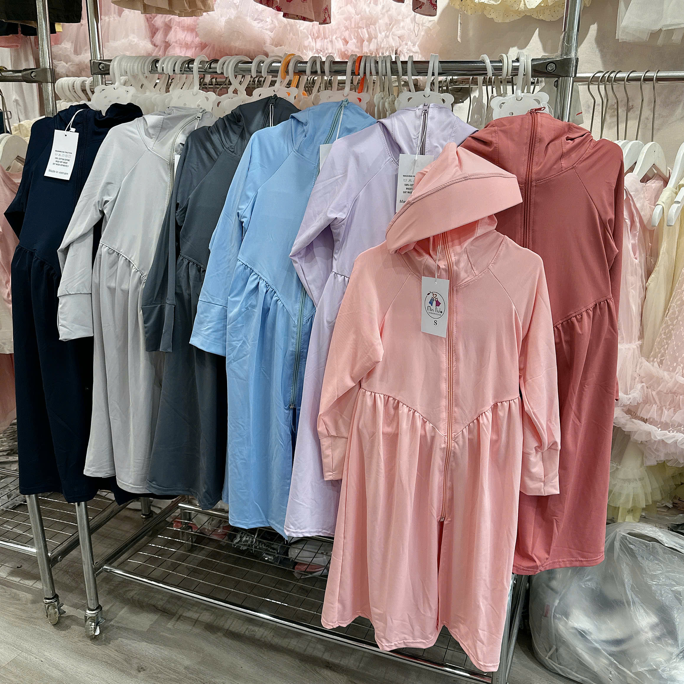 ÁO CHỐNG NẮNG DÁNG DÀI TOÀN THÂN LỤA BĂNG SIÊU NHẸ
