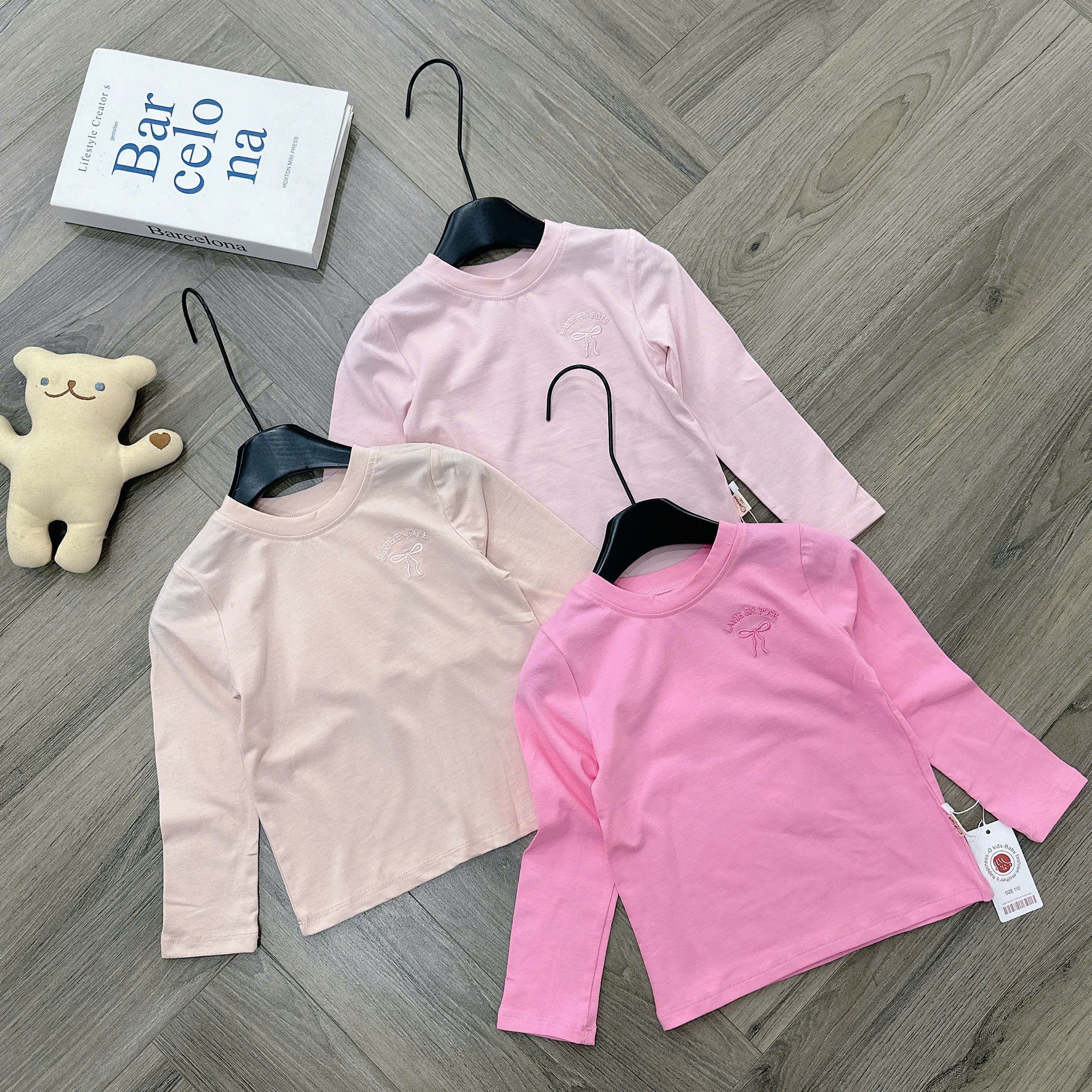 ÁO DÀI TAY COTTON THÊU NƠ LAVE