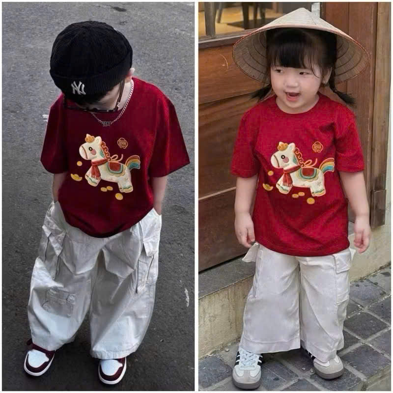 ÁO PHÔNG GIA ĐÌNH NGỰA ĐỎ