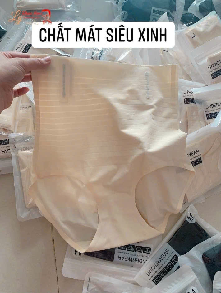 XẢ TẶNG QUẦN LÓT GEN BỤNG