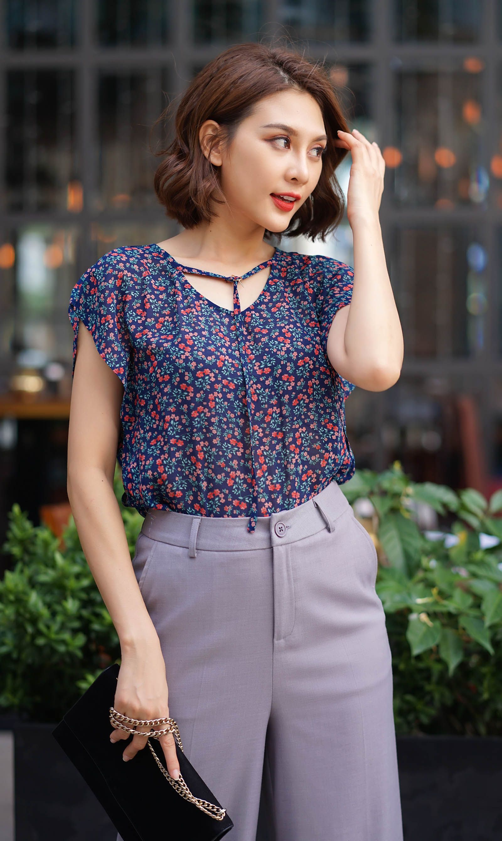 ÁO VOAL HOA CỔ CÀI KHÓA TAY DƠI-LA00498