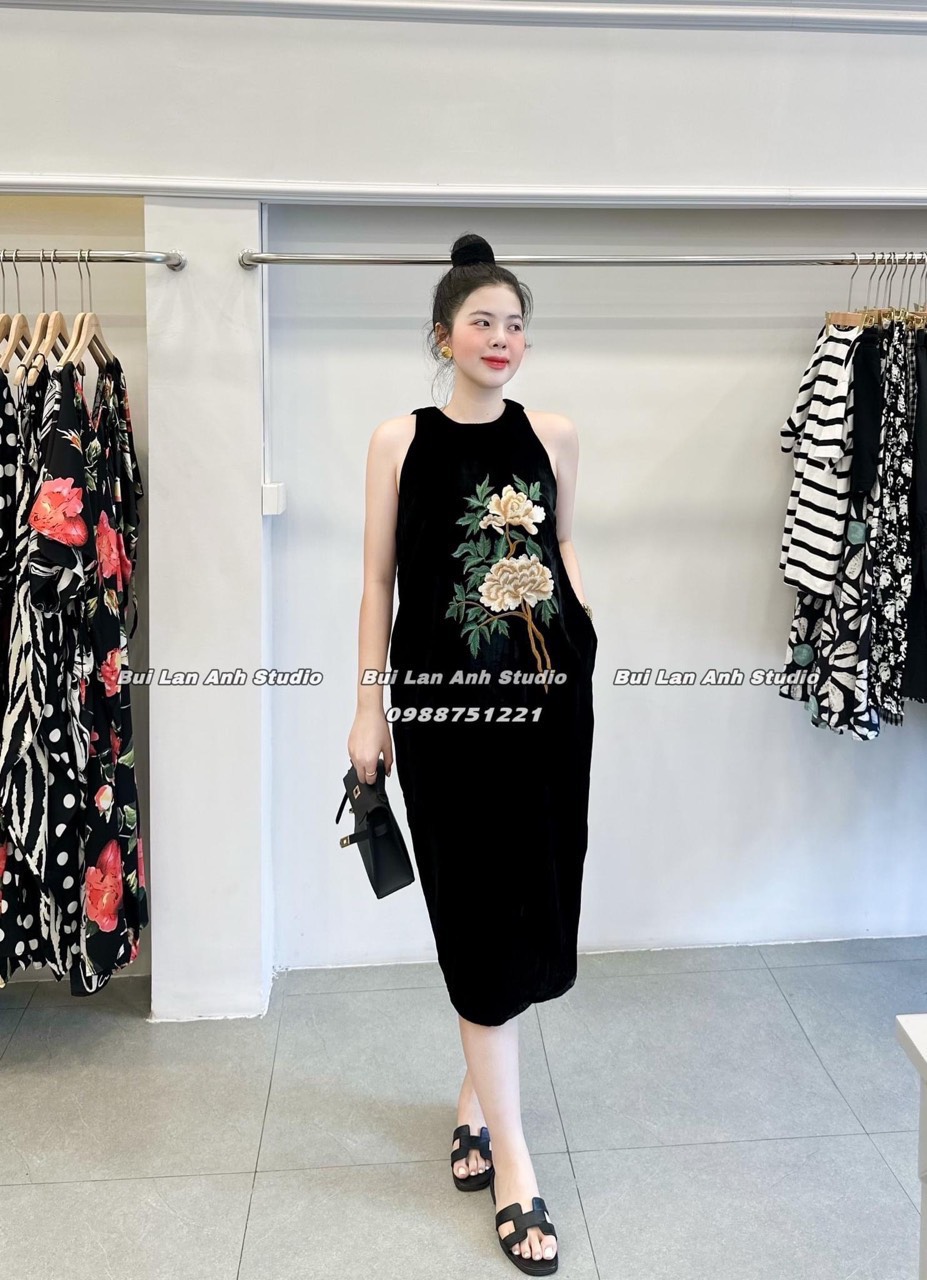 Váy nhung the thêu tay mẫu đơn con chim – Élan HaNoi
