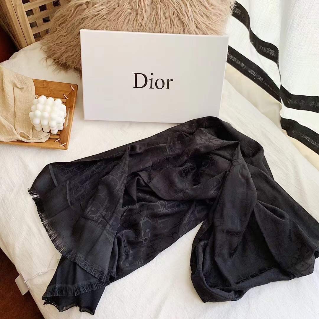 KHĂN LỤA DIOR FULL BOX