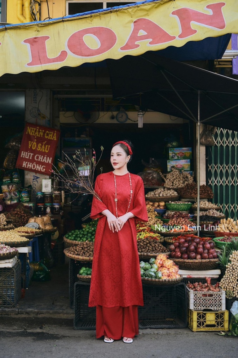 ÁO DÀI GẤM HOA NHIỀU MÀU