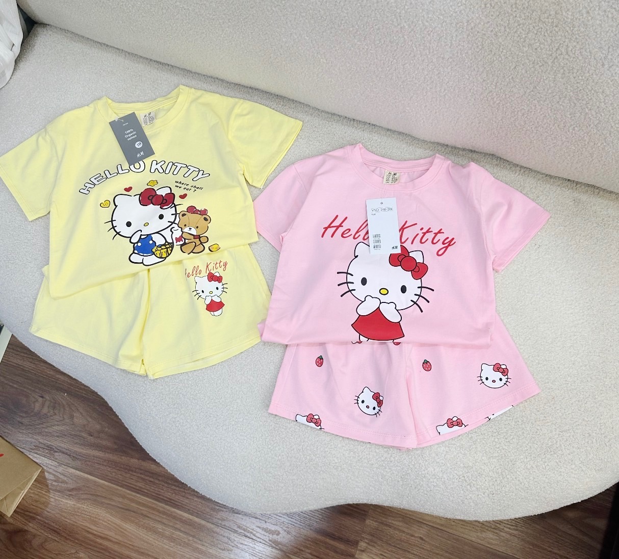 Áo bơi hello kitty màu hồng nhạt