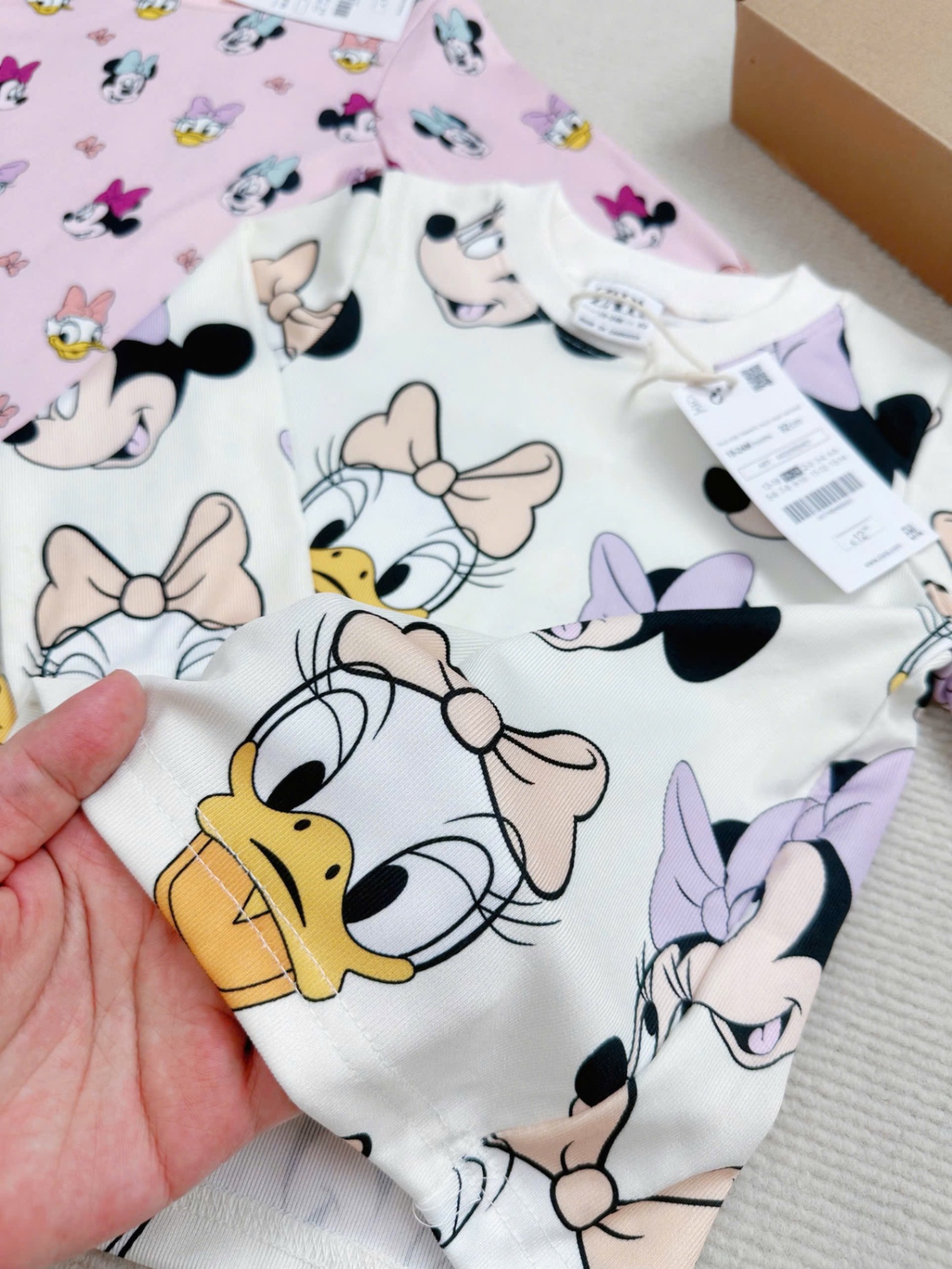 SÉT 2 BỘ MICKY VỊT DONAL TRẮNG HỒNG BG