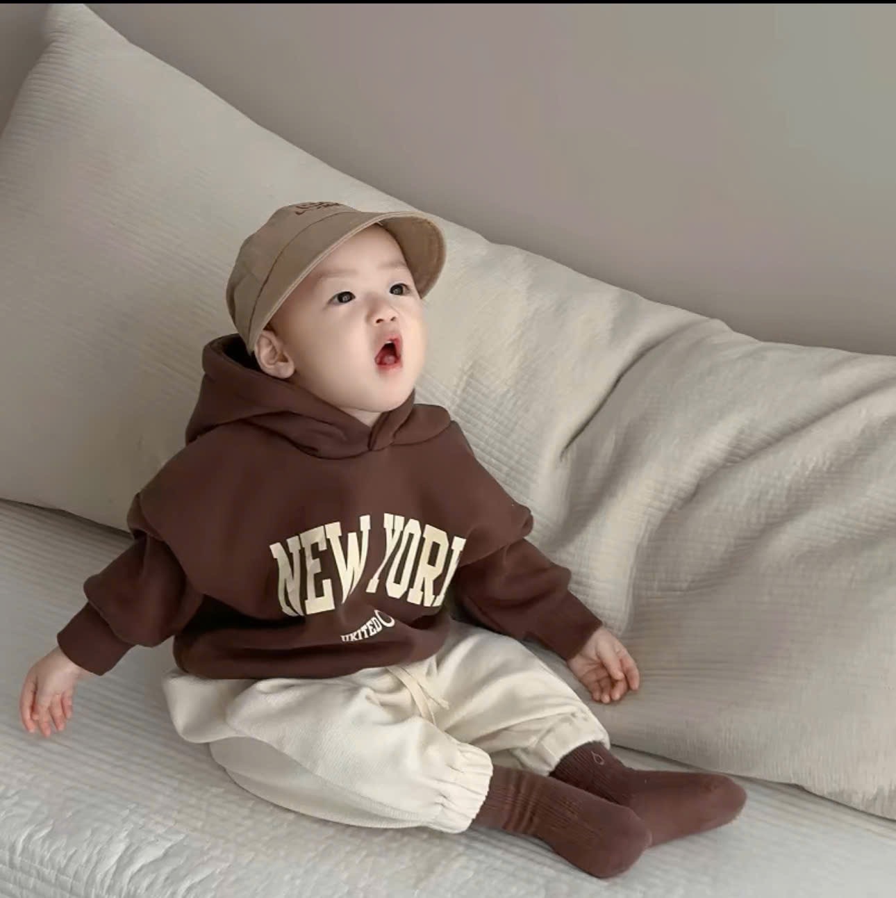 BỘ HODIE MŨ 2 DA MÀU NÂU CHỮ NEWYORK