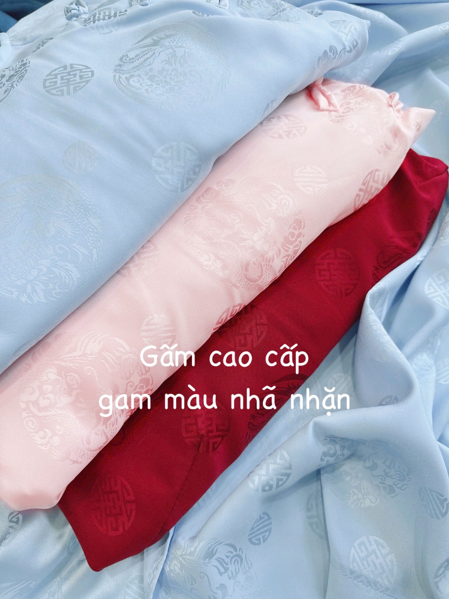 ÁO DÀI GẤM SUÔNG CÚC TẾT 3 MÀU