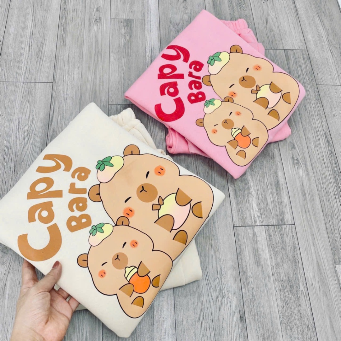 BỘ NỈ GẤU CABYBARA 2 MÀU HỒNG BE