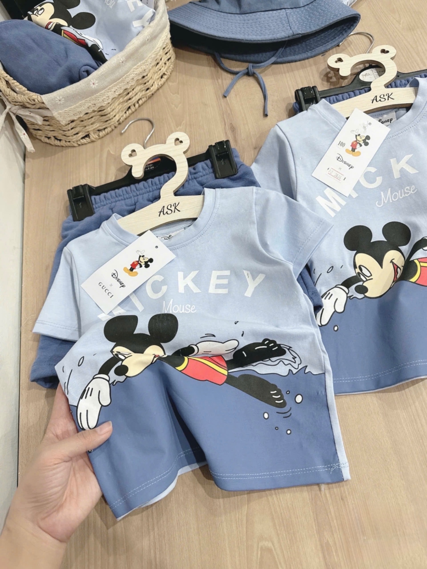 BỘ ĐÙI MICKY XANH KÈM MŨ BT