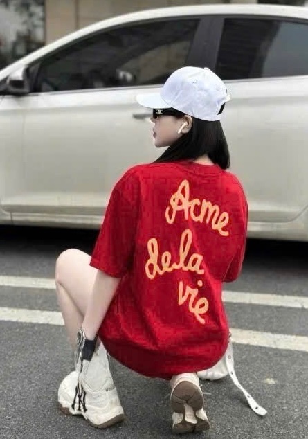 ÁO PULL CỘC ĐỎ CHỮ ACME DELA