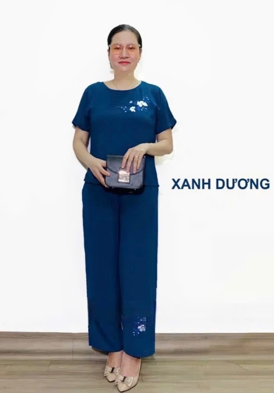 BỘ ĐŨI THÊU HOA QUẦN SUÔNG 3 MÀU CHO MẸ