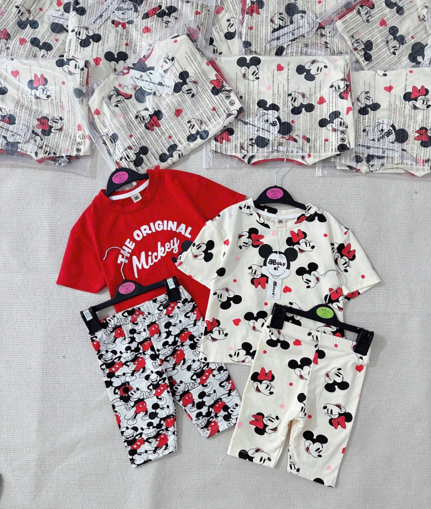 SET 2 BỘ ĐÙI MICKY BE ĐỎ BG